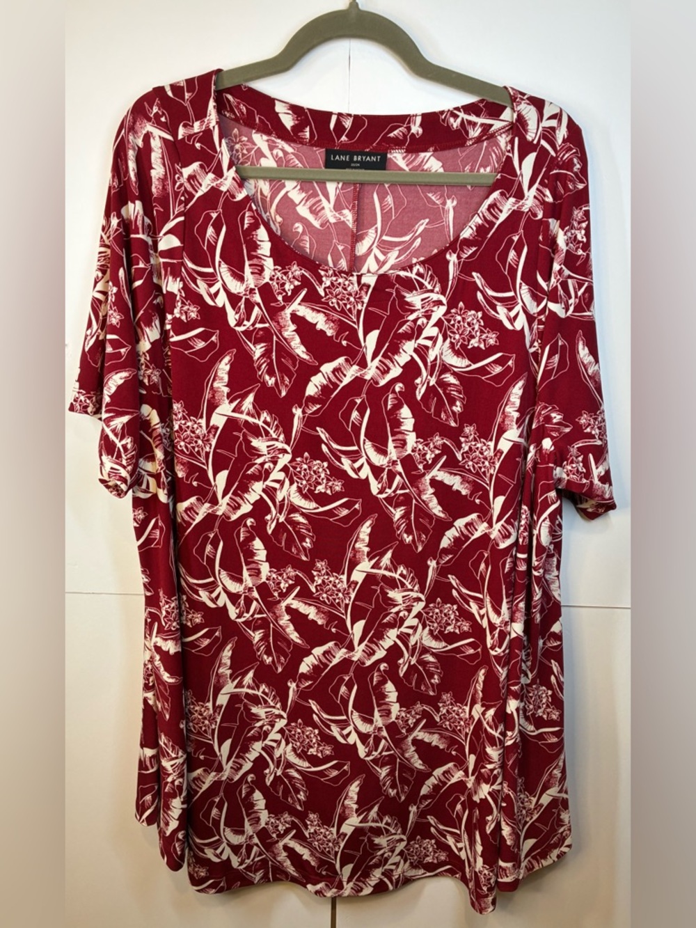 Lane Bryant Red/White Tropical Print Top Size 22/24 Flowy Short Sleeve Blouse